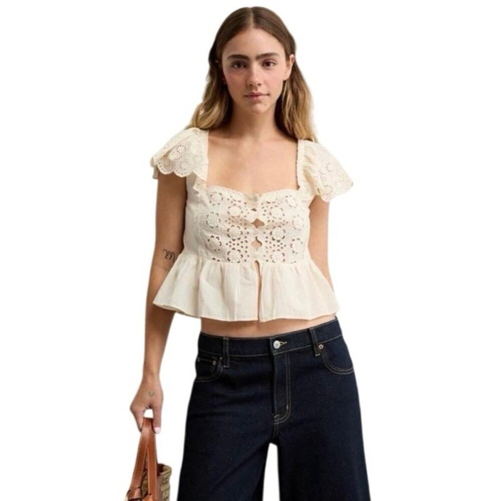 American Eagle cream-colored eyelet lace cap sleeve blouse, 100% Cotton, XL